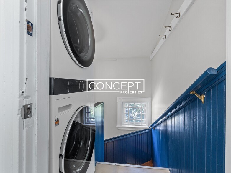 Building Photo - 57 Hawthorne St