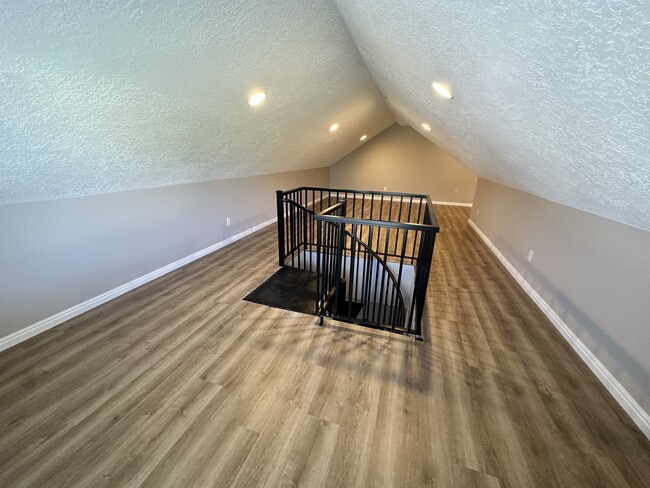 Building Photo - 4985 Kiska Ln