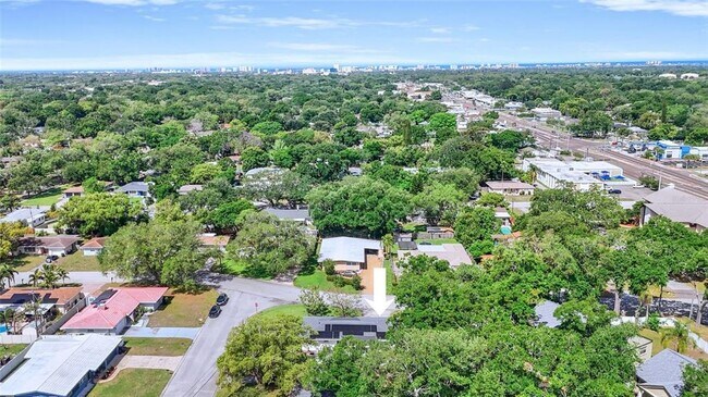 Building Photo - 101 N Mercury Ave