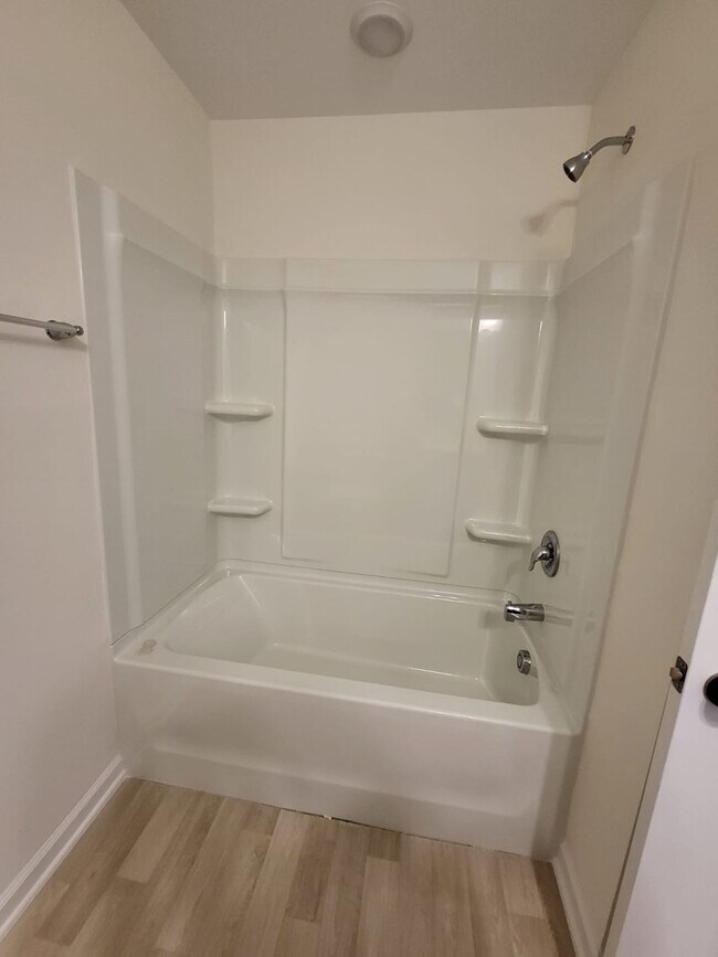 Building Photo - 436 Church St