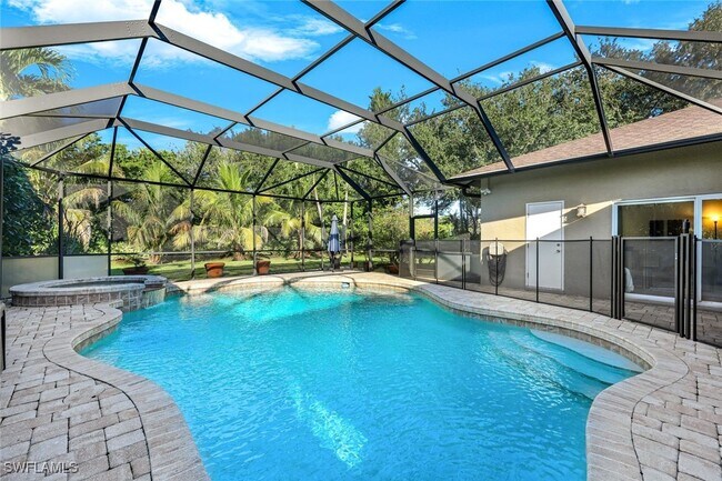 Building Photo - 7500 Woodland Bend Cir