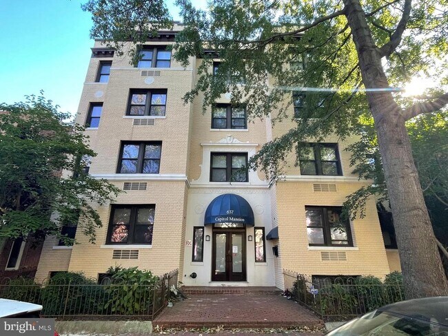 Primary Photo - 637 3rd St NE