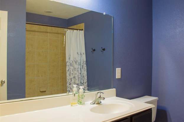 Building Photo - 18703 Brown Redbud Ct