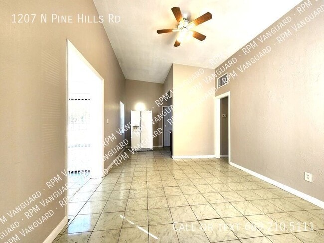 Building Photo - 1207 N Pine Hills Rd