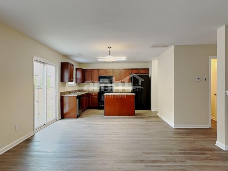 Building Photo - 133 Mount Olivet Dr