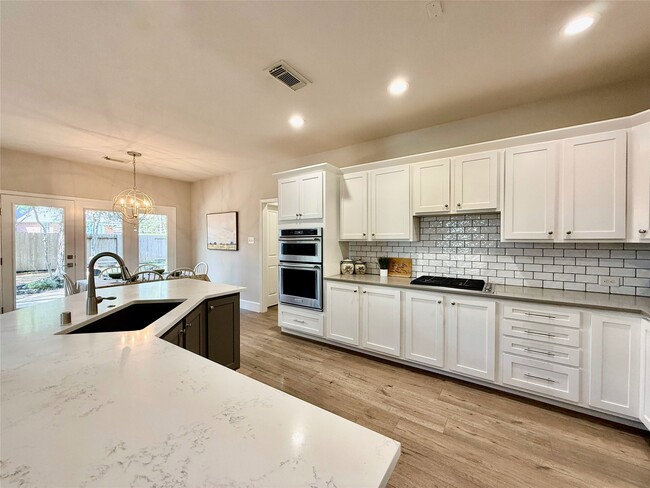 Building Photo - 251 N Maple Glade Cir