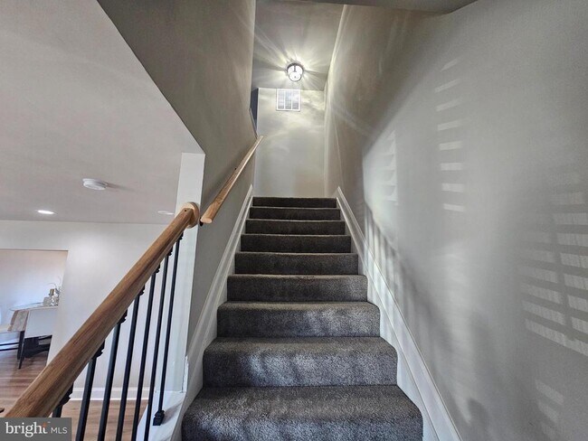 Building Photo - 3108 Sounding Dr