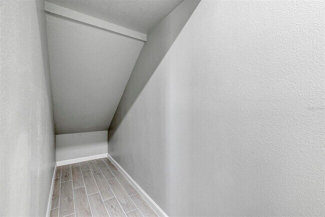 Building Photo - 691 Pothos St