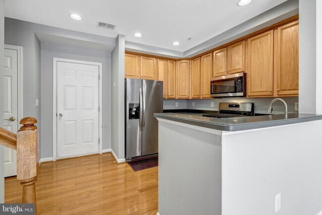 Building Photo - 4569 Whittemore Pl