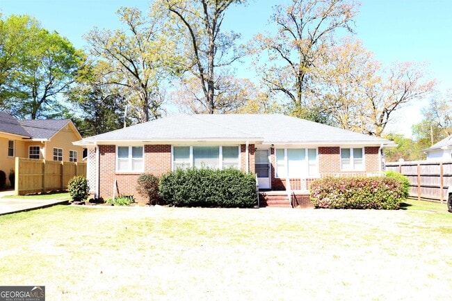 Primary Photo - 407 Springdale Dr
