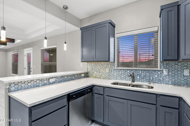 Building Photo - 3496 David Palacio Dr