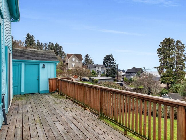 Building Photo - 3088 Harrison Ave