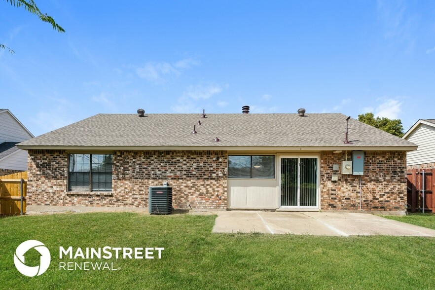 Building Photo - 502 Ponderosa Dr