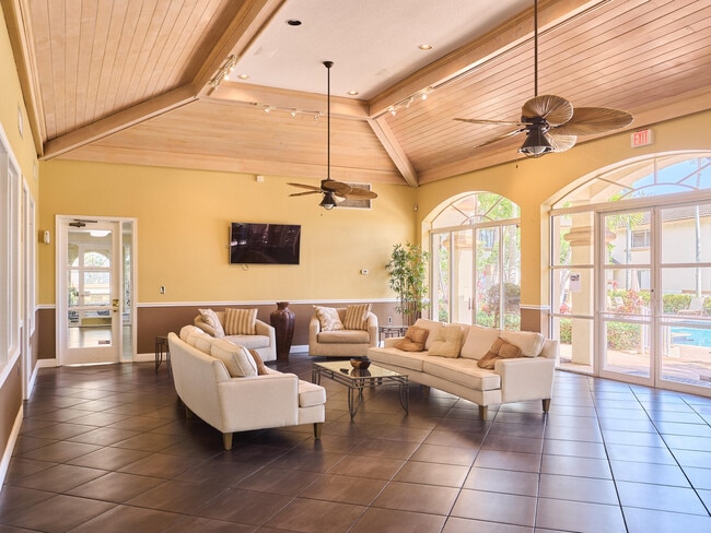 Building Photo - 19218 Glenmoor Dr