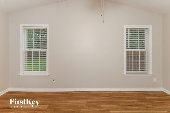 Building Photo - 129 Bridlewood Ave