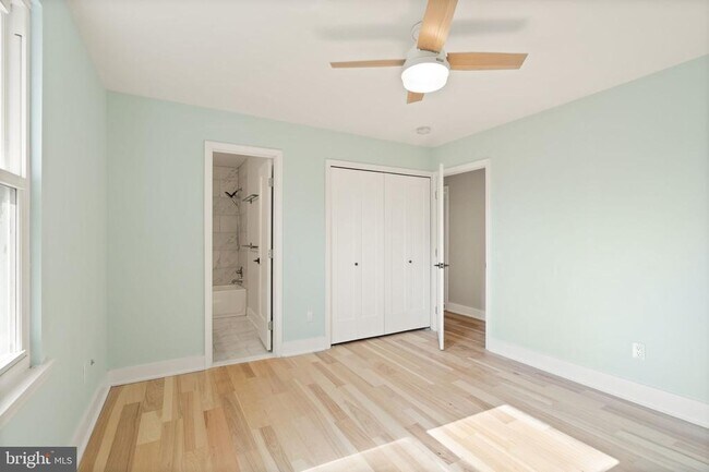 Building Photo - 13466 Foxlease Ct