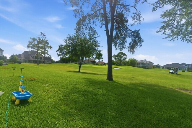 Building Photo - 108 Somerton Dr