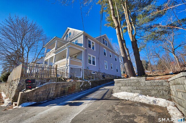 Building Photo - 78 Maplewood Ave