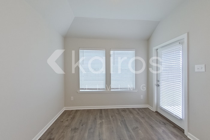 Building Photo - 129 SANTIAGO COURT