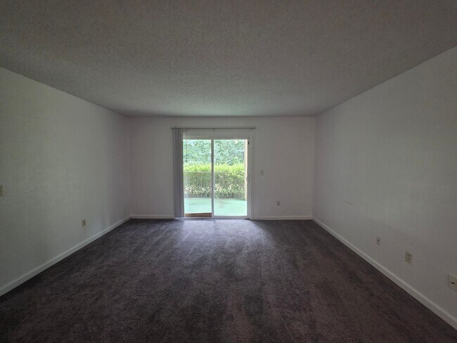 Building Photo - 1208 Bush River Rd
