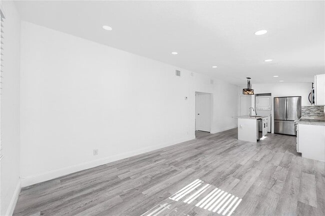 Building Photo - 6745 88th Ave N