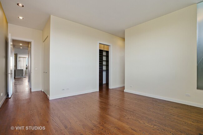 Building Photo - 1750 N Clybourn Ave