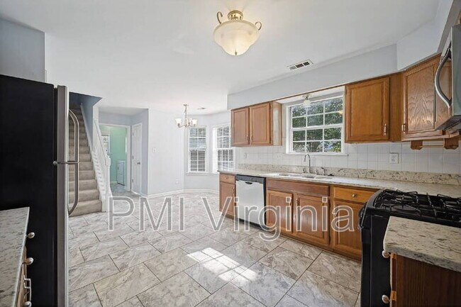 Building Photo - 1213 Ruxton Ct