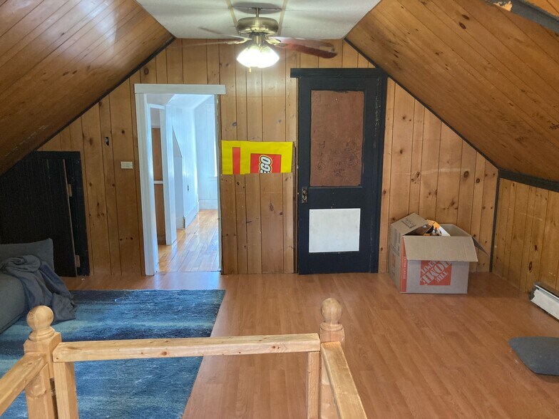 Building Photo - 140 Presidents Ln