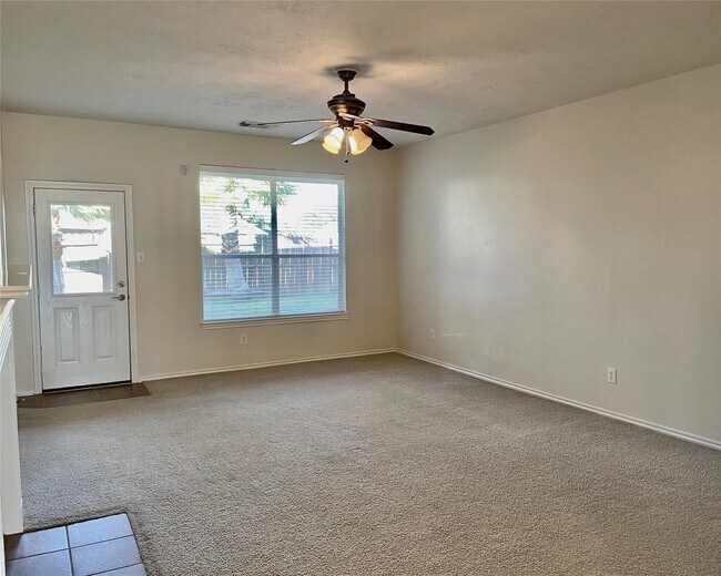 Building Photo - 17810 Serene Shore Dr