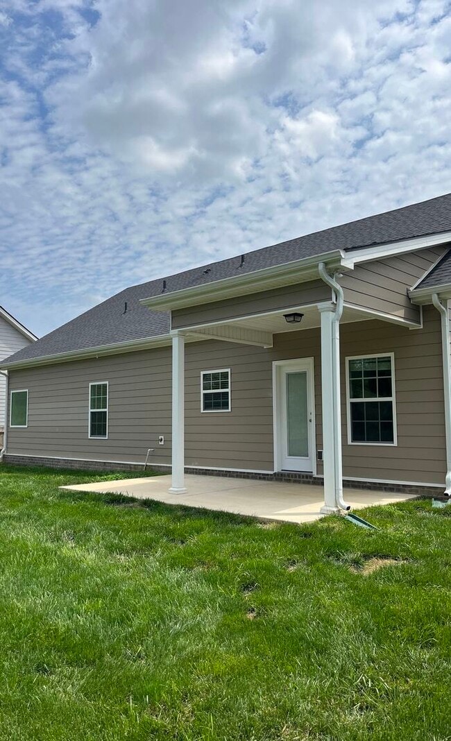Building Photo - 1017 Echo Rdg Rd