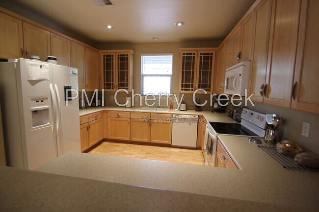 Building Photo - 6385 S Xanadu Way