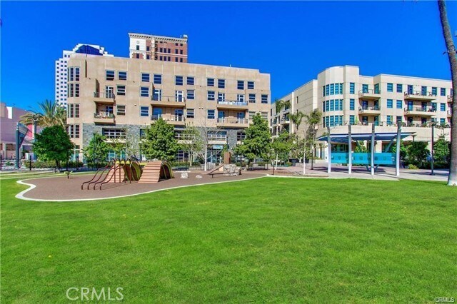 Building Photo - 133 The Promenade N