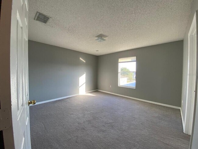 Building Photo - 606 Bluebill Ct