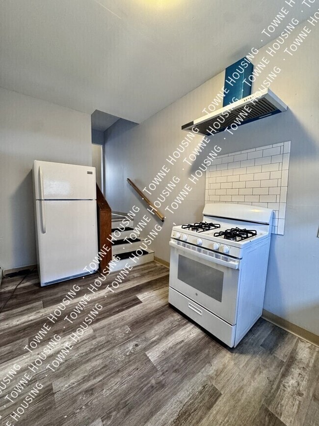 Building Photo - 336 East St