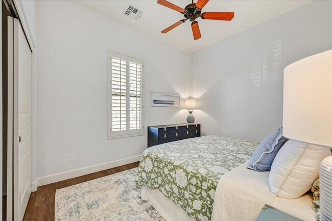 Building Photo - 17581 N 95th St