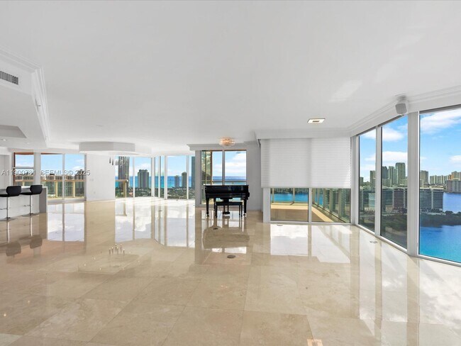 Building Photo - 3370 Hidden Bay Dr