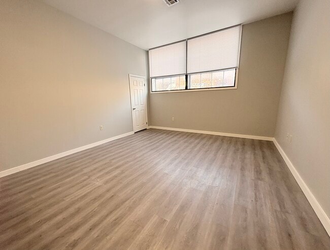 Building Photo - The Foundry