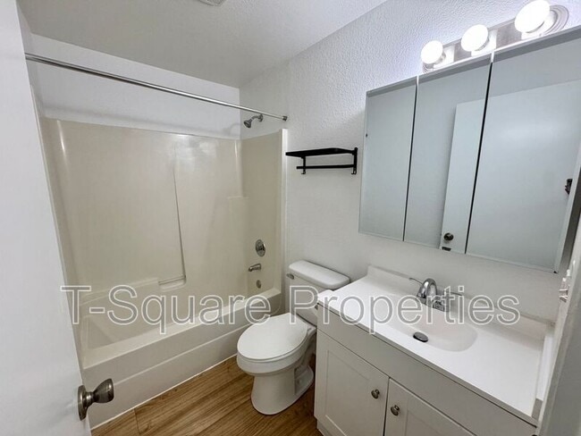 Building Photo - 2720 204th St SW