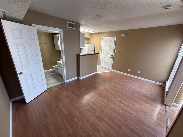 Building Photo - 2301 Basil Dr