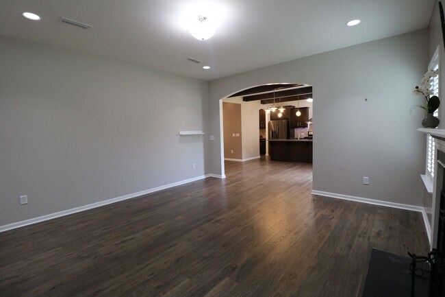 Building Photo - 4515 Wedge Dr
