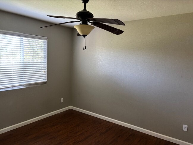 Building Photo - Lovely Home in the Laguna New Dimensions HOA