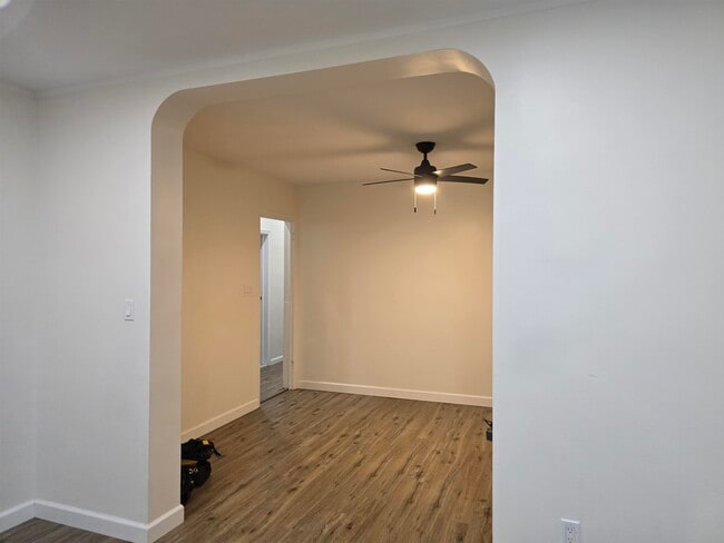 Building Photo - 1709 Kerrigan Ave