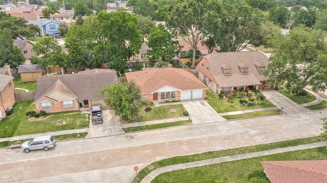 Building Photo - 3247 Bolton Gardens Dr