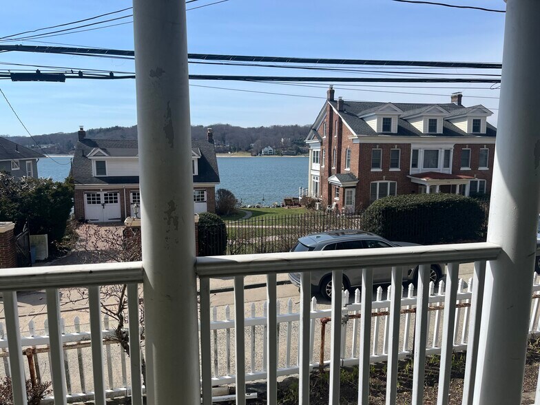 front porch view - 110 Bayview Ave