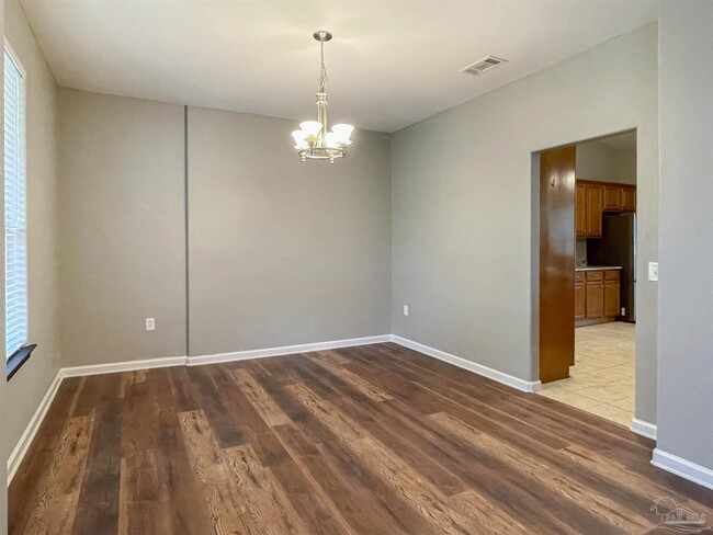 Building Photo - 16601 Egret Cir