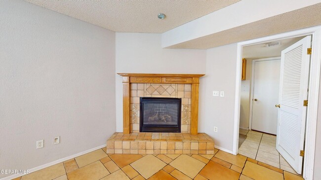 Building Photo - 12528 Sun Empress Dr