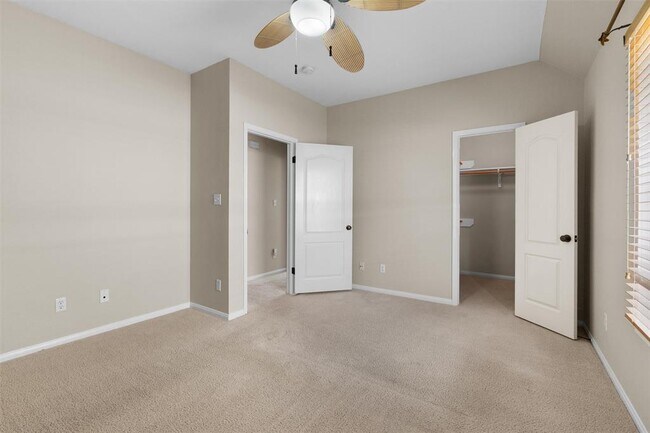 Building Photo - 725 Botany Bay Cir