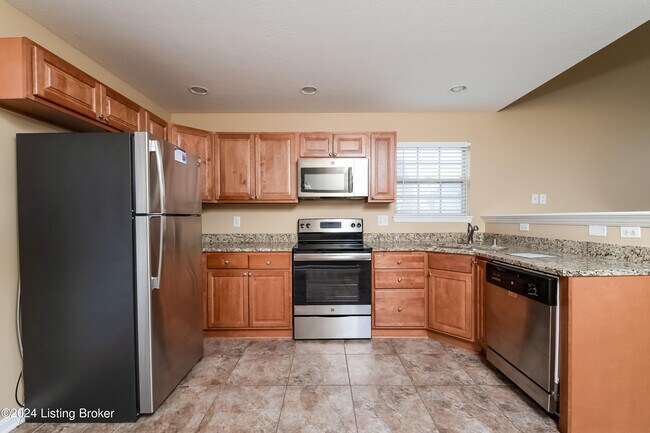 Building Photo - 4405 MacKenzie Pl