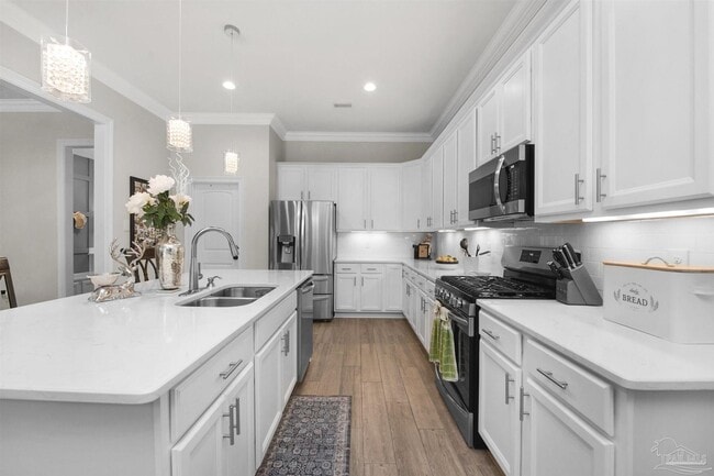 Building Photo - 5718 Oak Hvn Ln