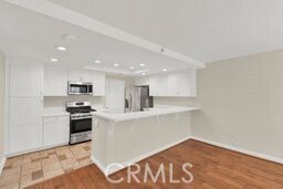 Building Photo - 240 Greenmoor